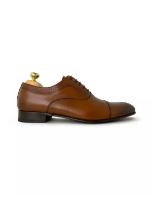 Chaussures Richelieu en cuir marron cognac – Camilliano